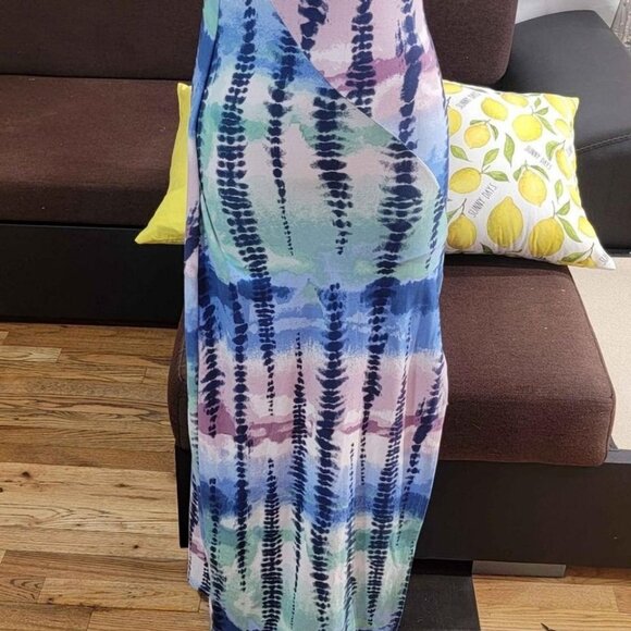 Derek Heart Dress - Picture 11 of 12